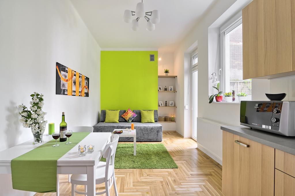 Fruity Near City Center Apartament *